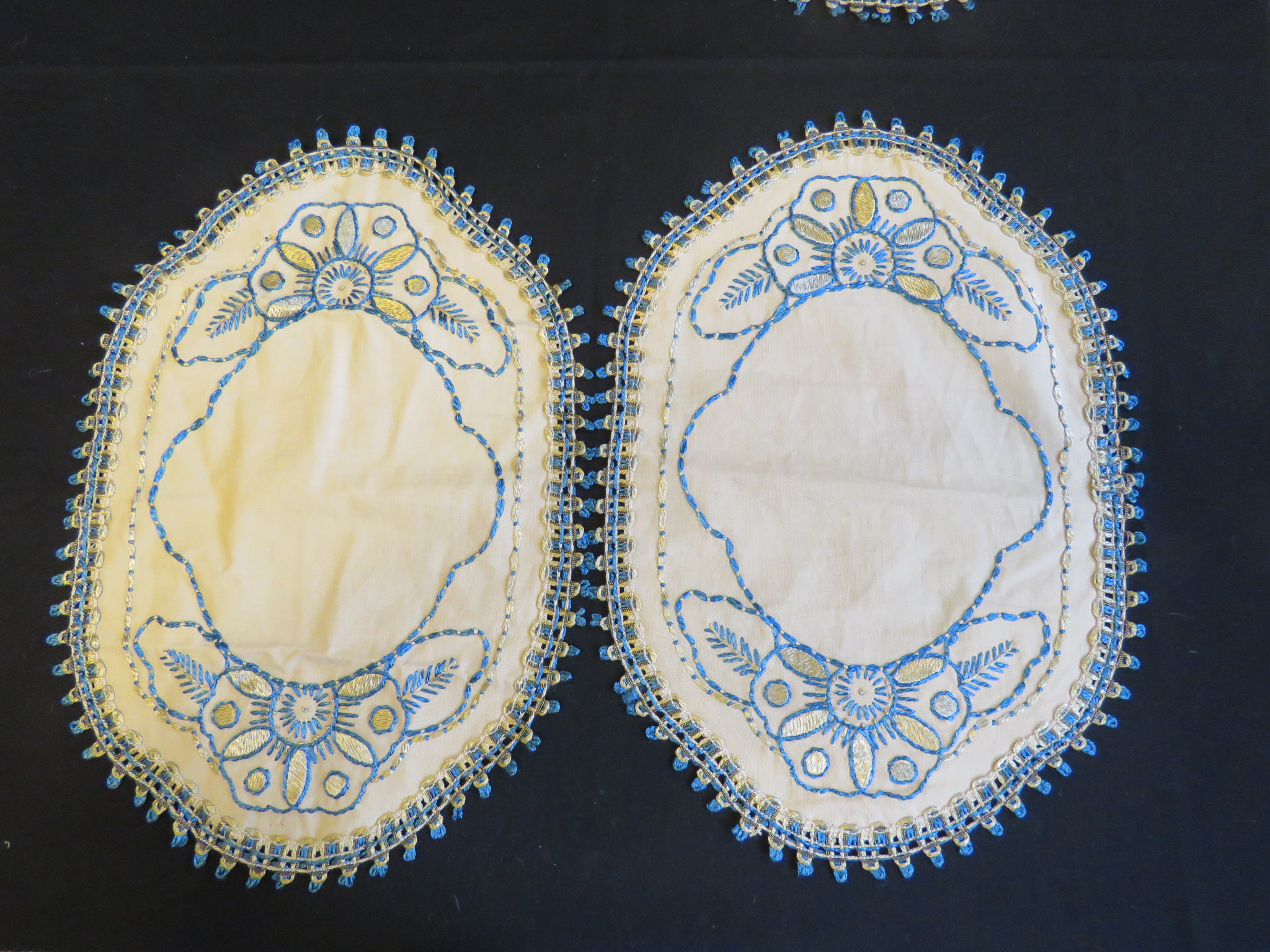 2 Antique Vintage Placemats Table Dresser Doilies Hand Embroidered Art Deco Set (L&T-114)