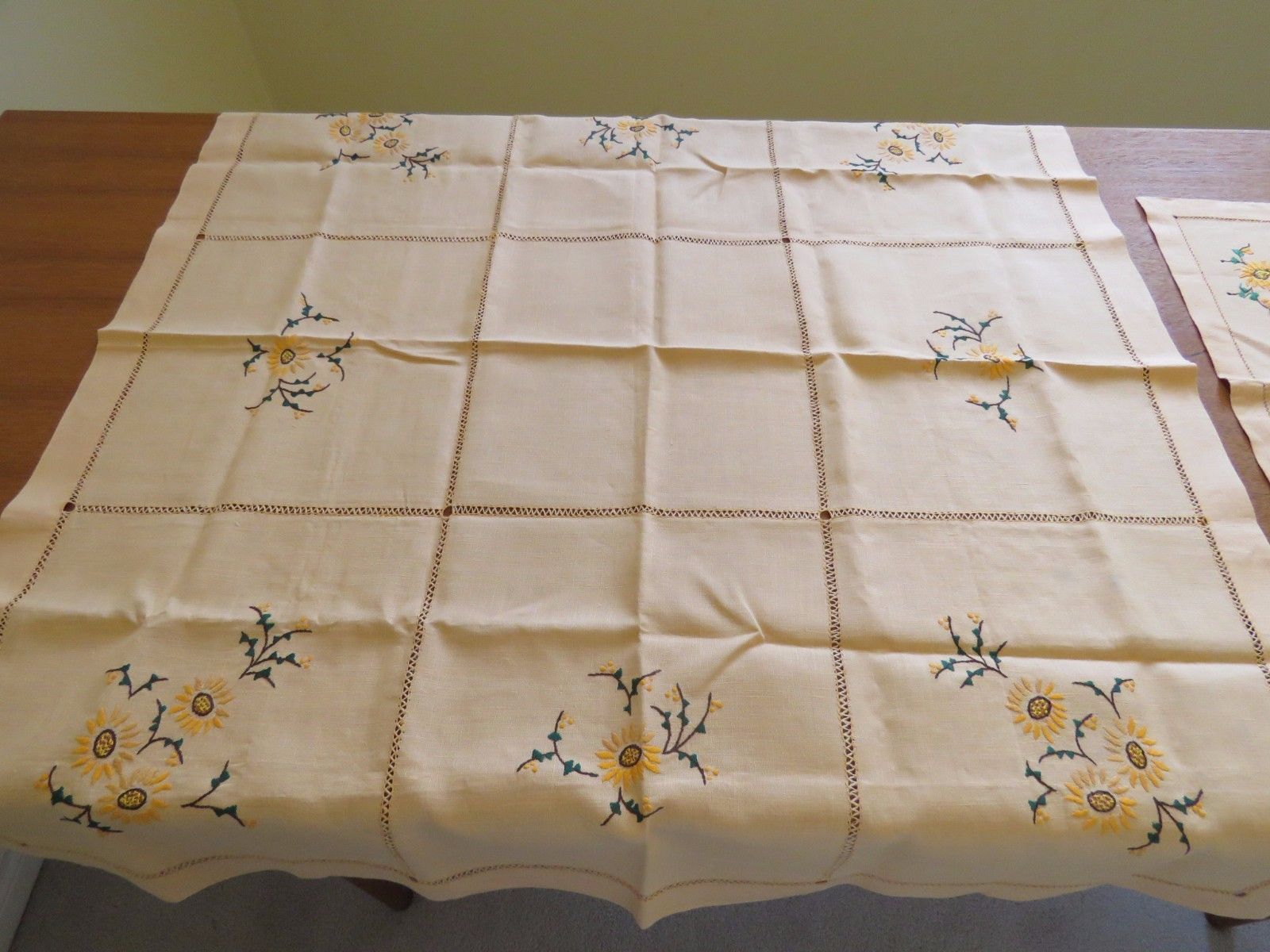 Vintage Peach Linen Tablecloth Machine Embroidered Flowers 40" x 44 1/2" (L&T-115)