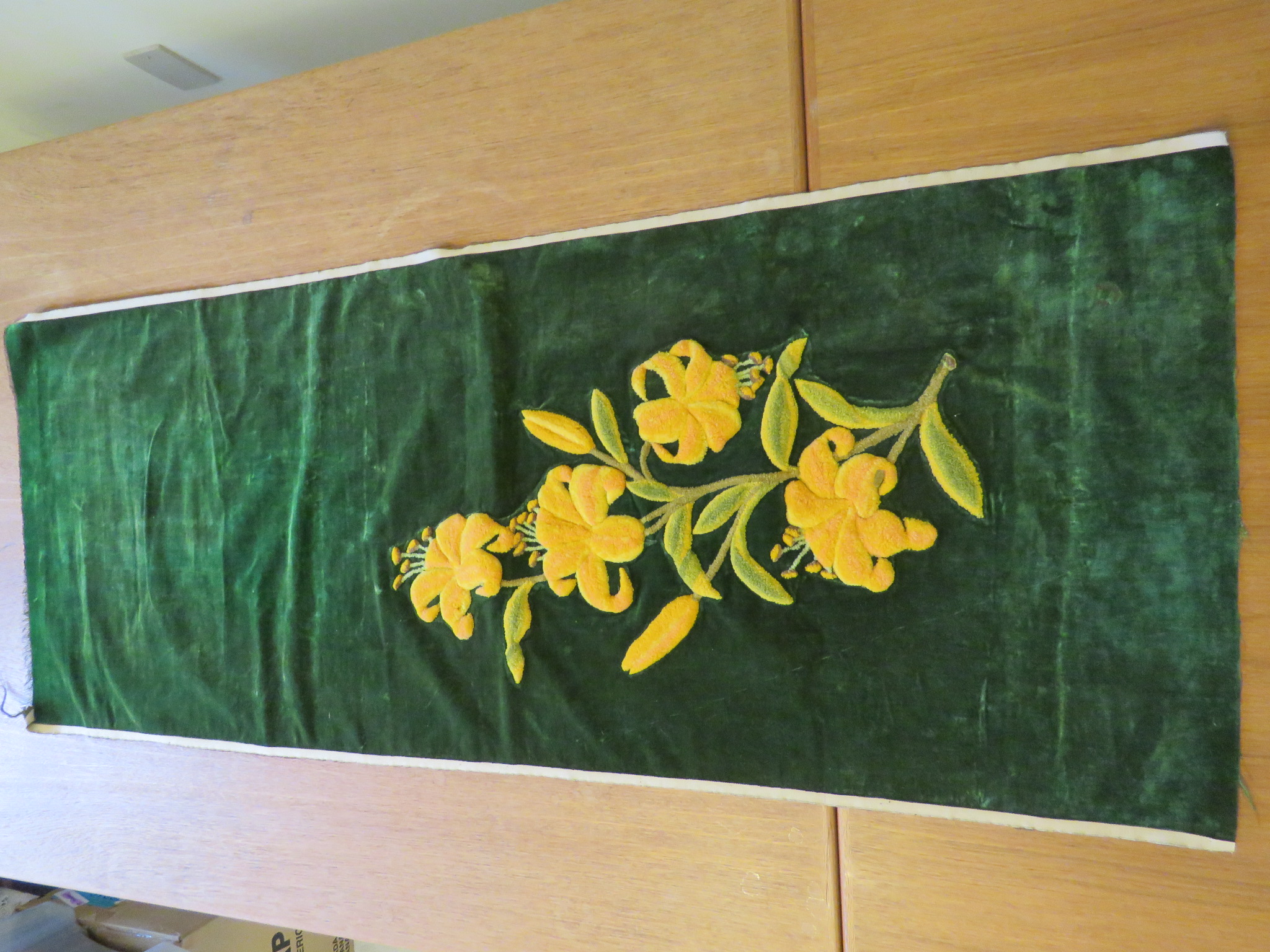 Antique Arts & Crafts Punch Needle Work Daylily 3D Plush Lily Flowers Green Velvet Panel (L&T-183)