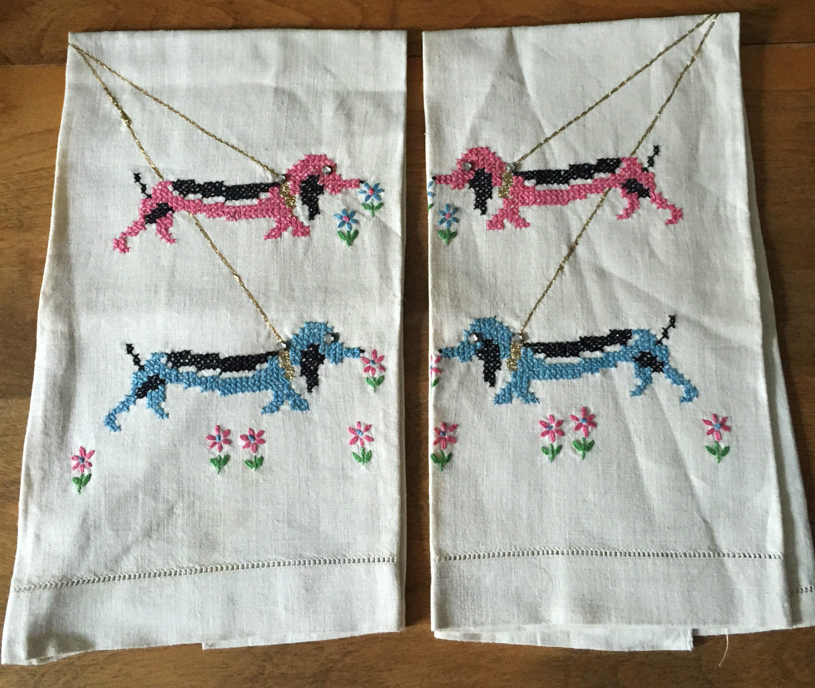 Vintage Linen Hand Guest Towels Dogs Guest Hand Towel Embroidered Vintage Set of 2 (L&T-396)