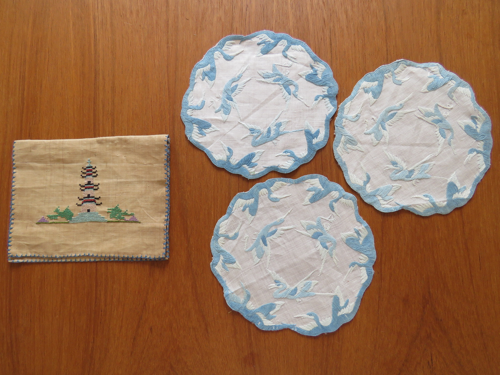 Vintage Embroidered Doilies Linen Bird Crane Chinese Embroidery Flap Bag Pagoda (L&T-663)