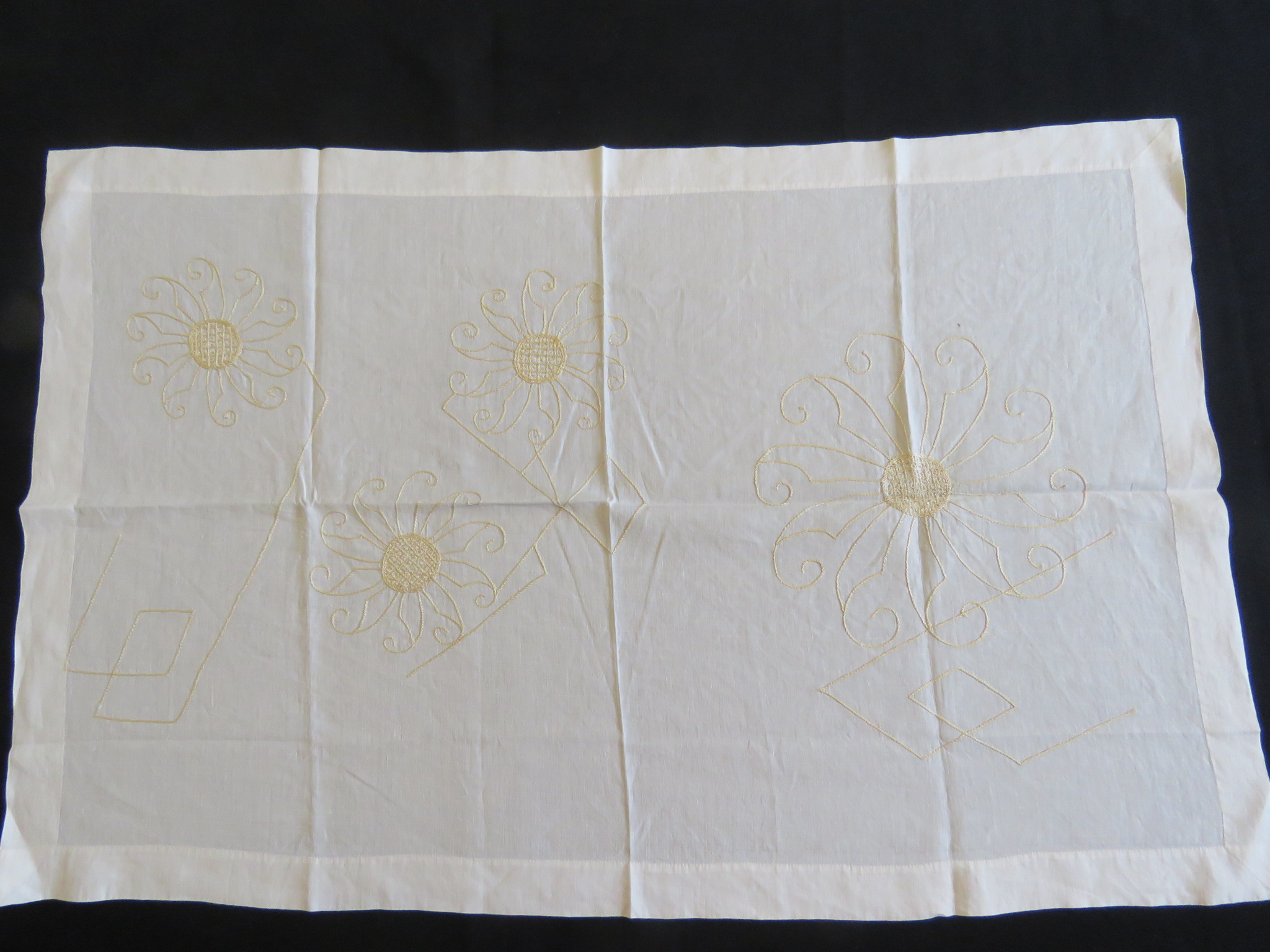 Antique Table Cloth Society Silk Embroidered Linen Table Runner Arts & Craft (L&T-823)