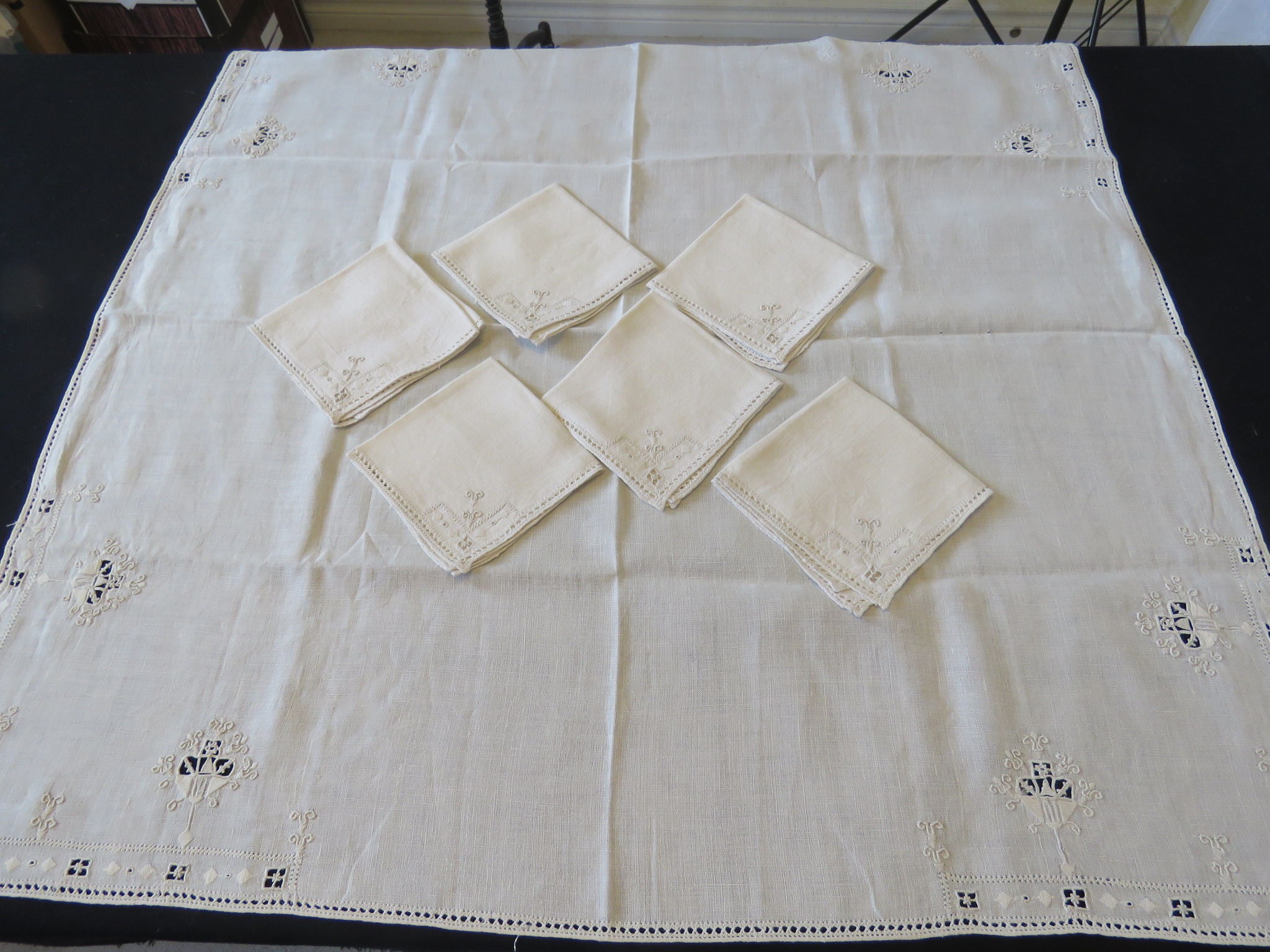 Vintage Tablecloth Napkins Table Luncheon Set Italian Punto Antico Needle work (L&T-112)