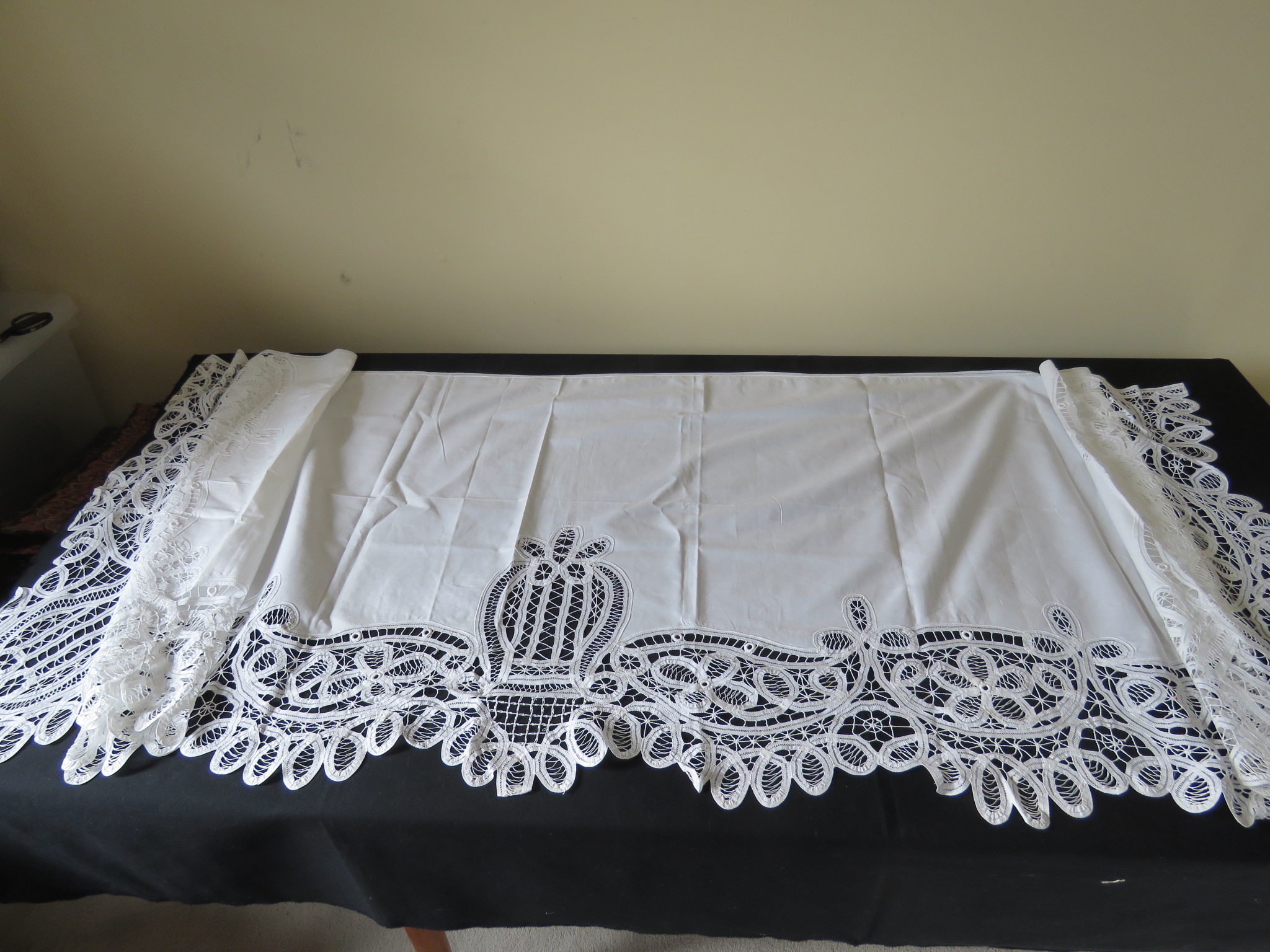 Table Buffet Dresser Runner Cotton White Battenburg Lace Edging (L&T-131)