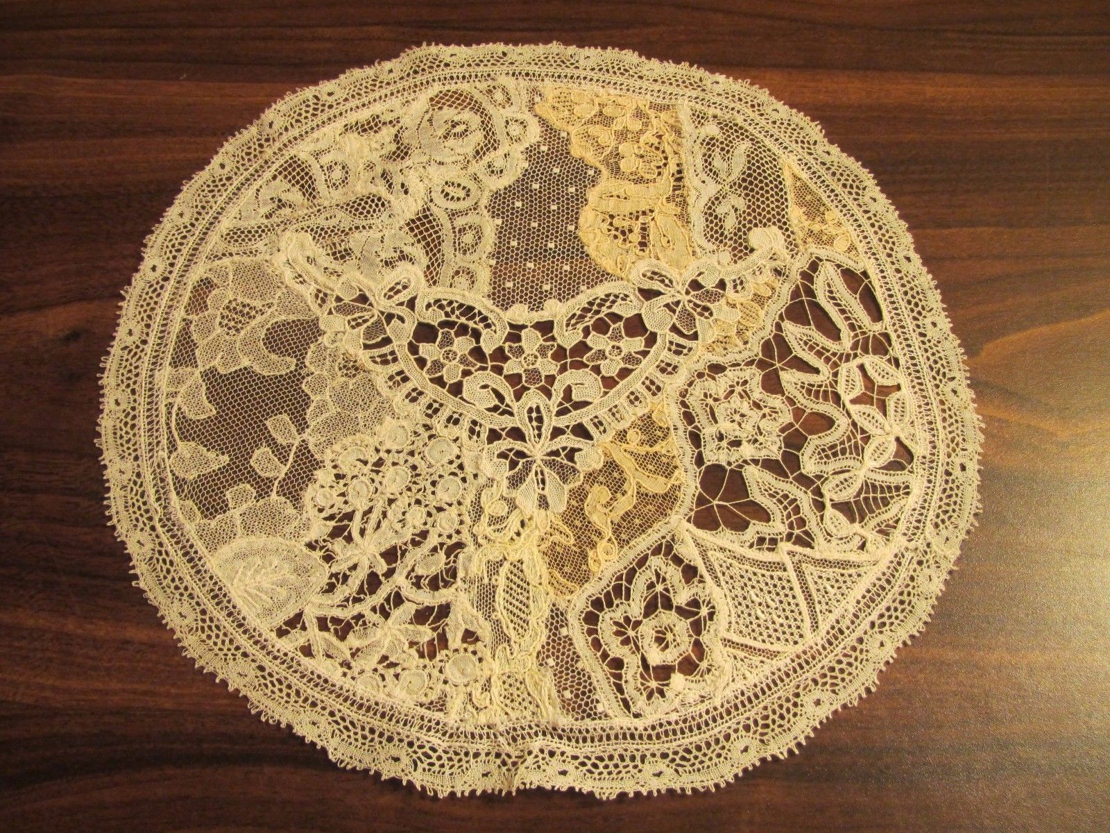Antique Lace Doily Normandy style Patchwork Needlelace Bobbin Lace Valenciennes (L&T-329)