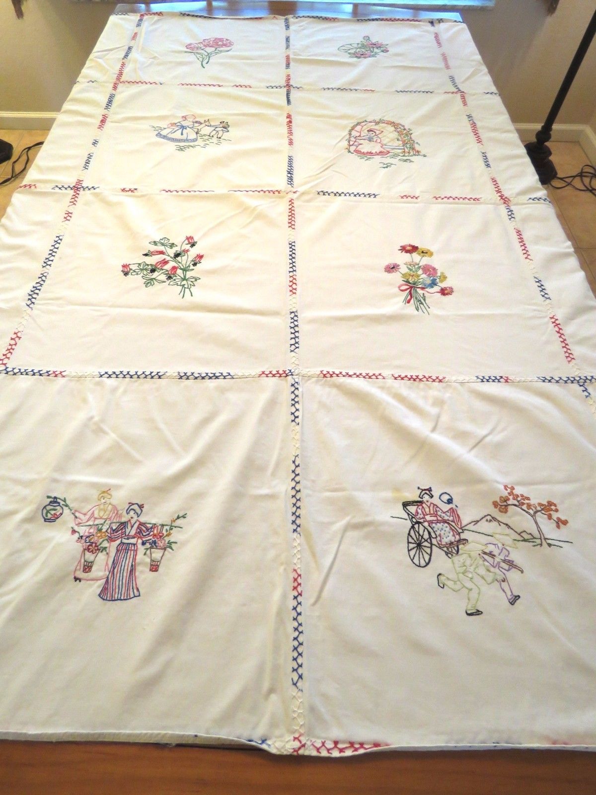 Vintage Bed Cover Hand Embroidered Figural Flowers Turkey Stitch Tablecloth (L&T-473)