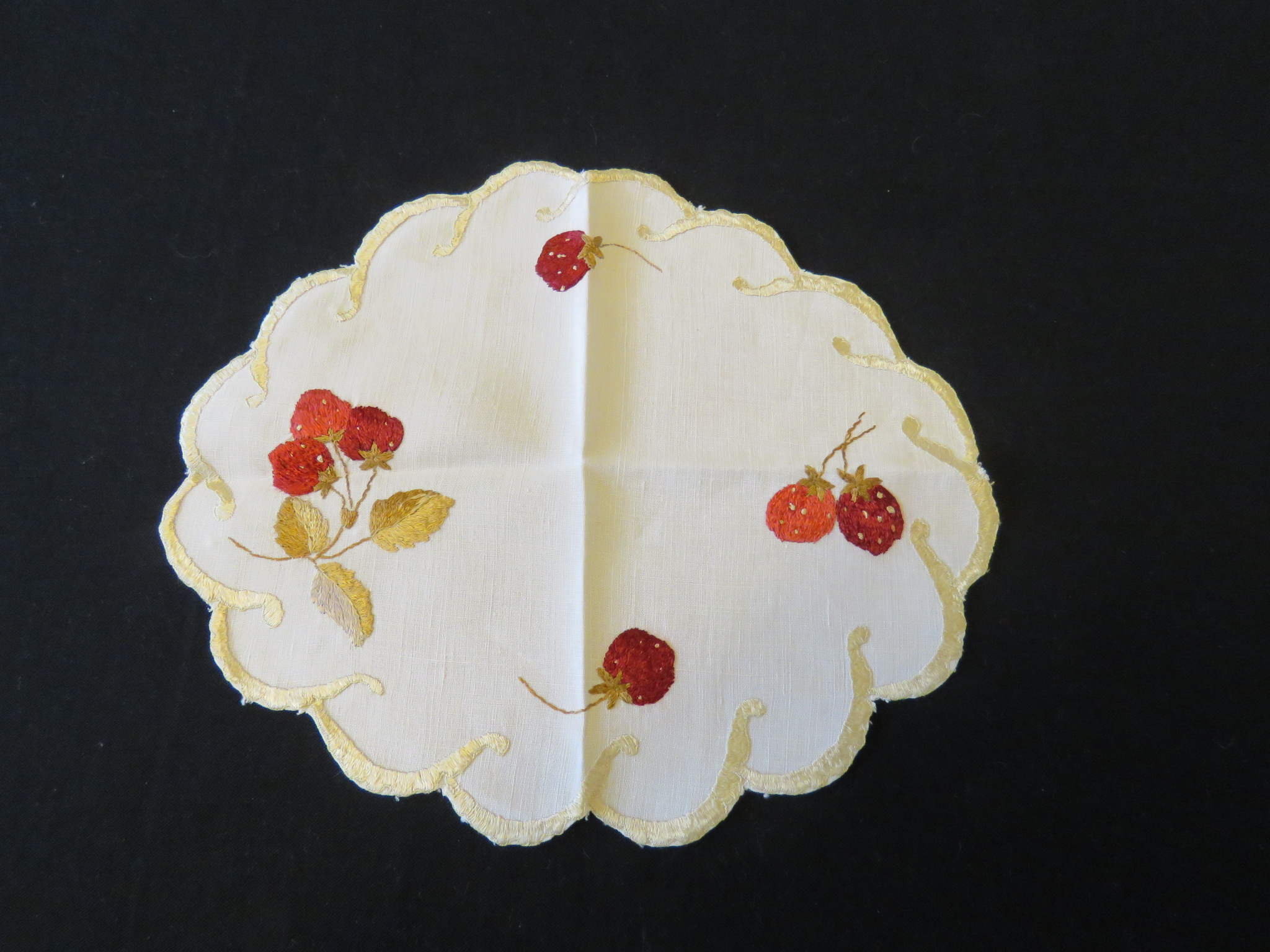 Victorian Antique Doily Society Silk Hand Embroidered Strawberries (L&T-597)