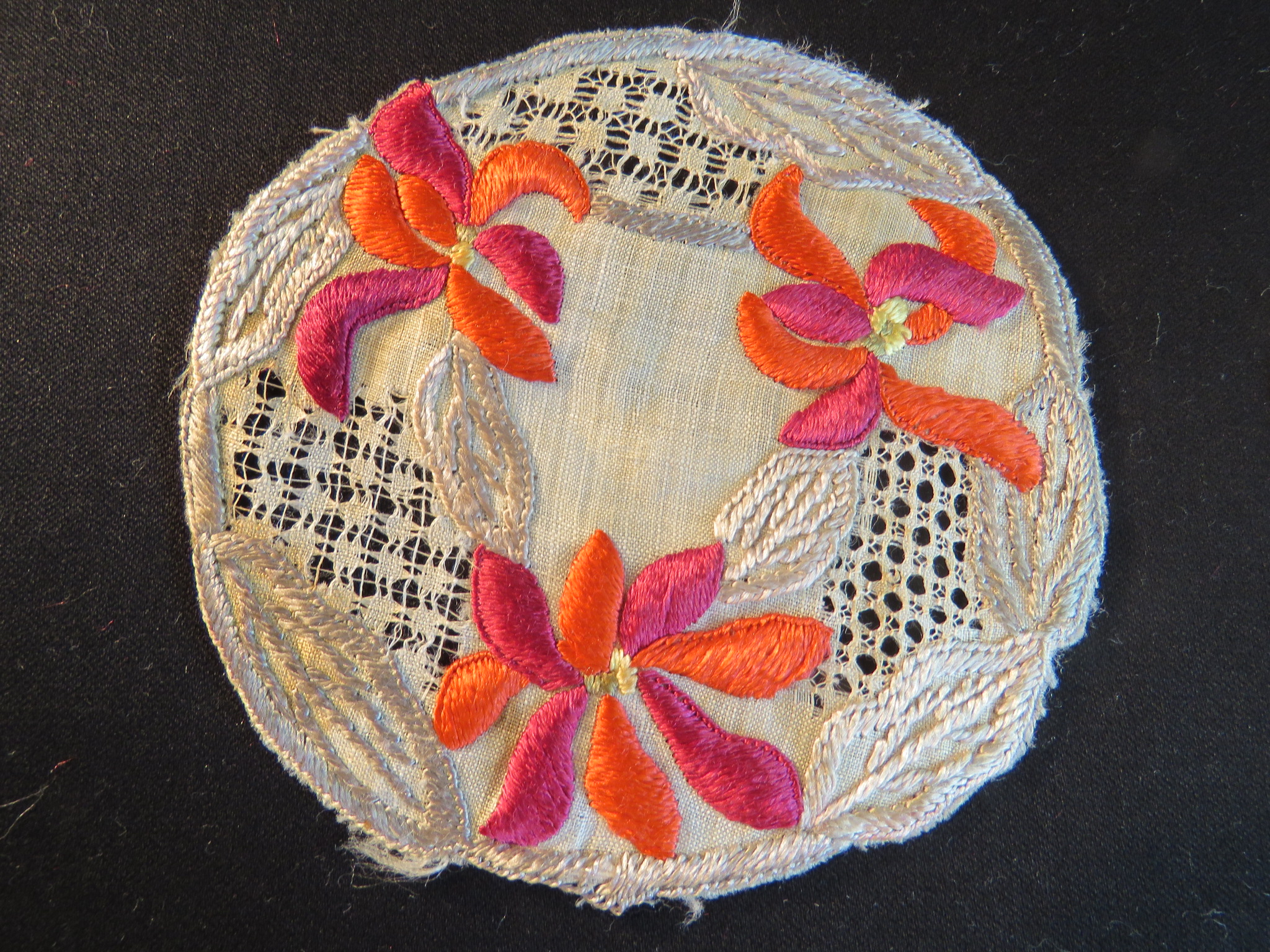 Antique Linen Doily Set of 3 Hand Embroidered Society Silk Christmas Poinsettia (L&T-660)