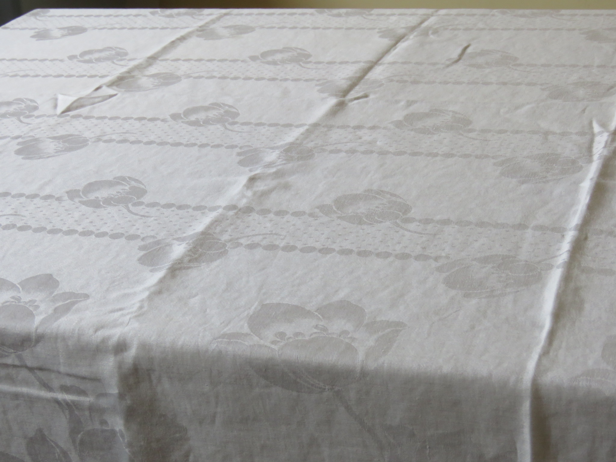 Linen Tablecloth Damask Tulip Flowers Dots 85" x 69" Antique Vintage (L&T-88)