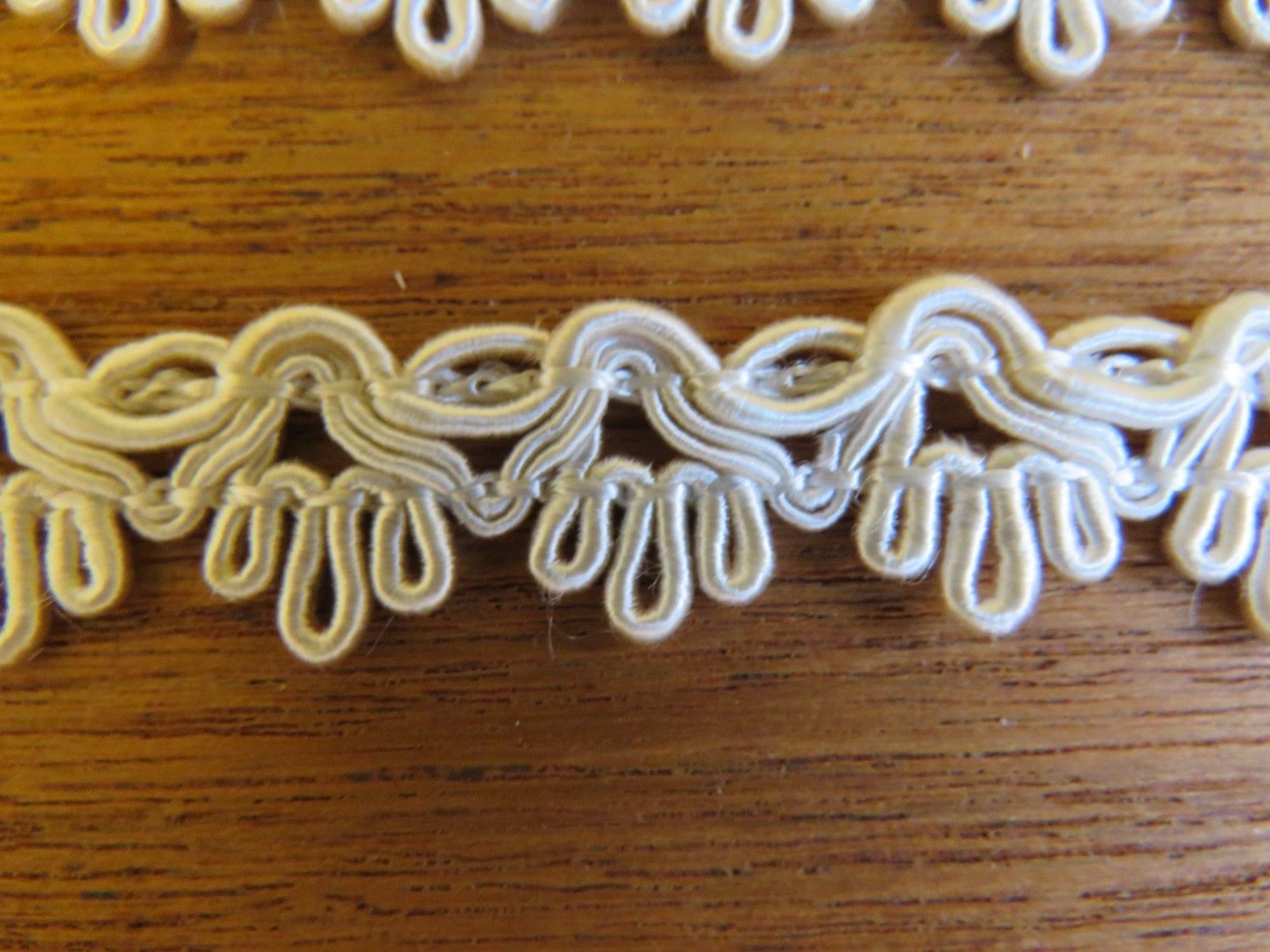 Unused Vintage Corded Trim Cream Edging 100" x 5/8" 1970's Passementerie (LAC-106)
