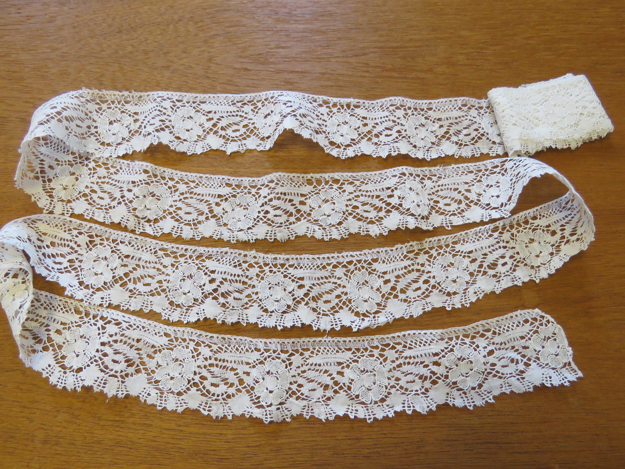 Used Antique Handmade Bobbin Lace White Linen 3 yards and 15" x 2 2/8" Yardage (LAC-108)