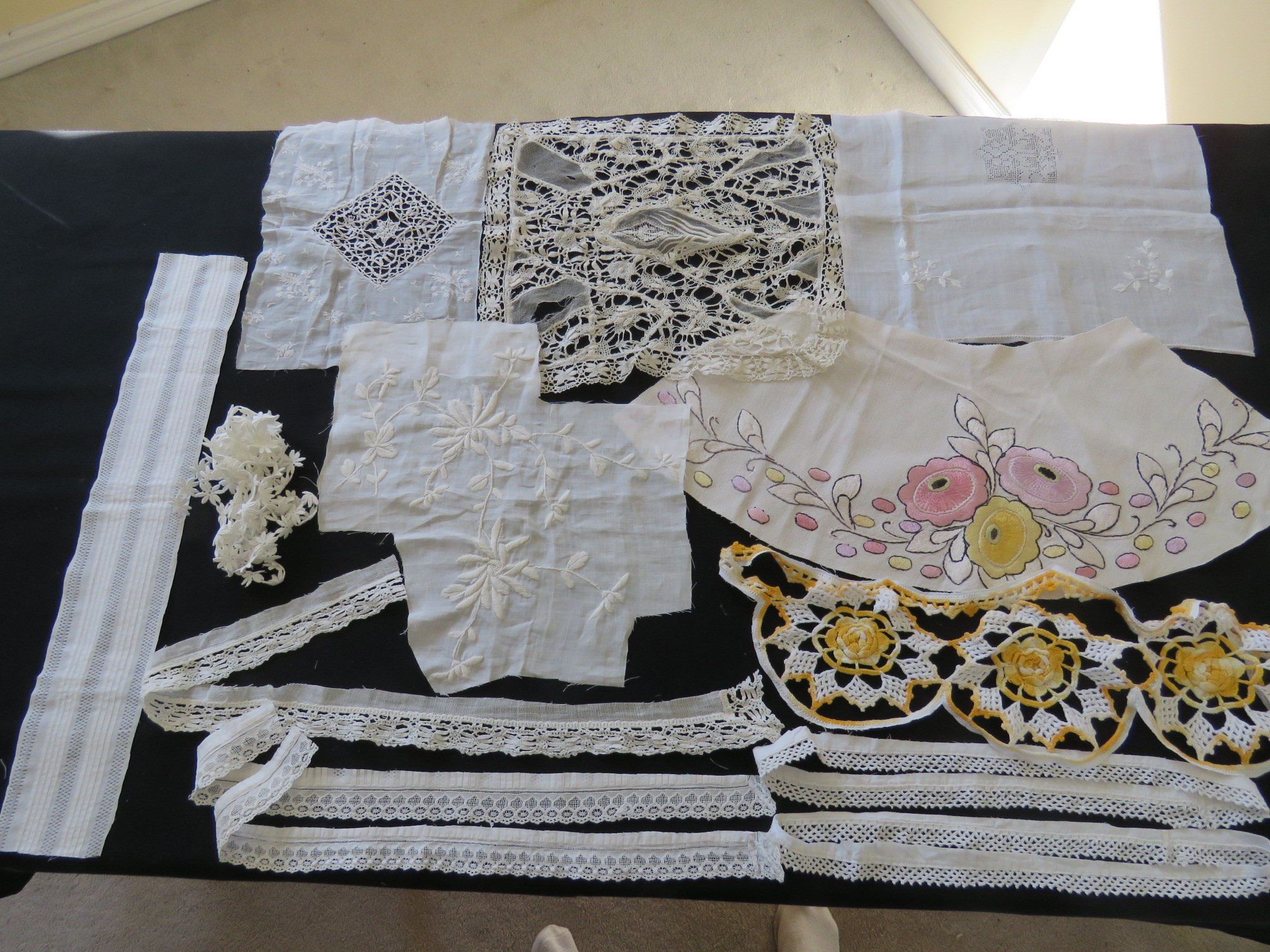 Vintage Lace Trims Lot Crochet Embroidered Tambour Remnants Salvage Sewing Dolls (LAC-167)