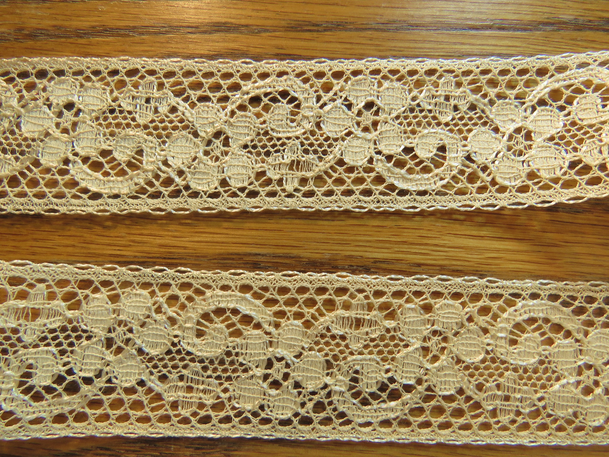 Unused Vintage Lace Trim 3 yards x 1" Flowers Insertion Edging (LAC-193)