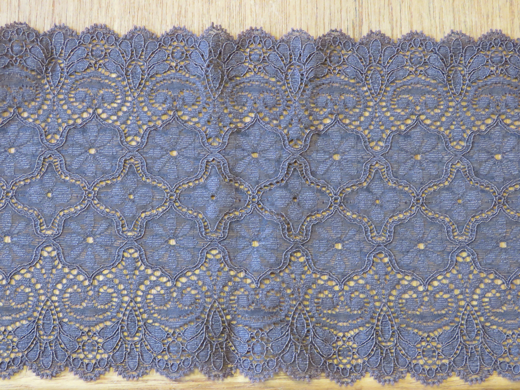 Unused Net Lace Trim Brown Flower Design Double Scallop Edge 96" x 6" (LAC-225)