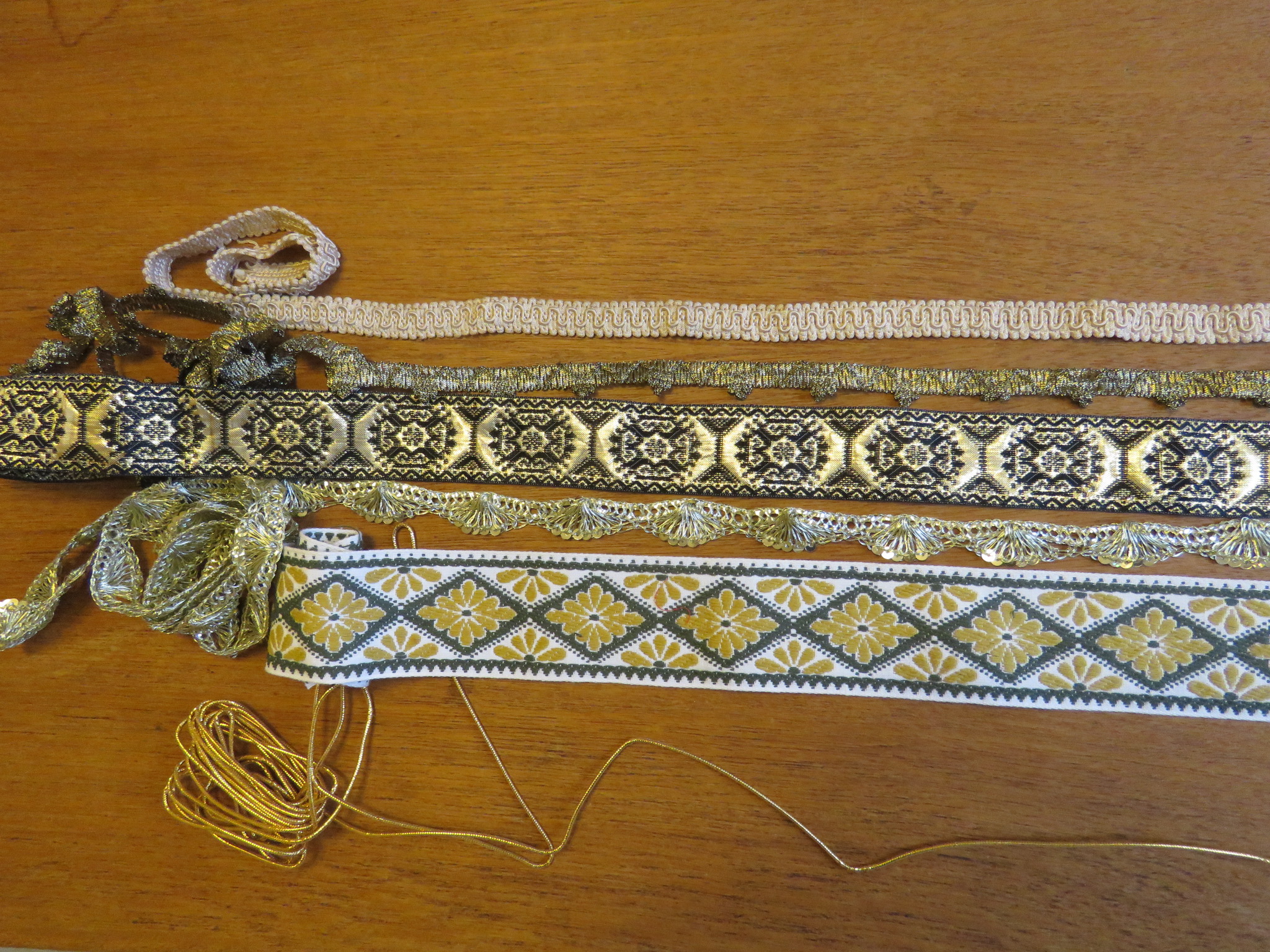 Unused Vintage Trims Lot Variety Variety Synthetic Silver Fan French Black Gold Cord (LAC-241)