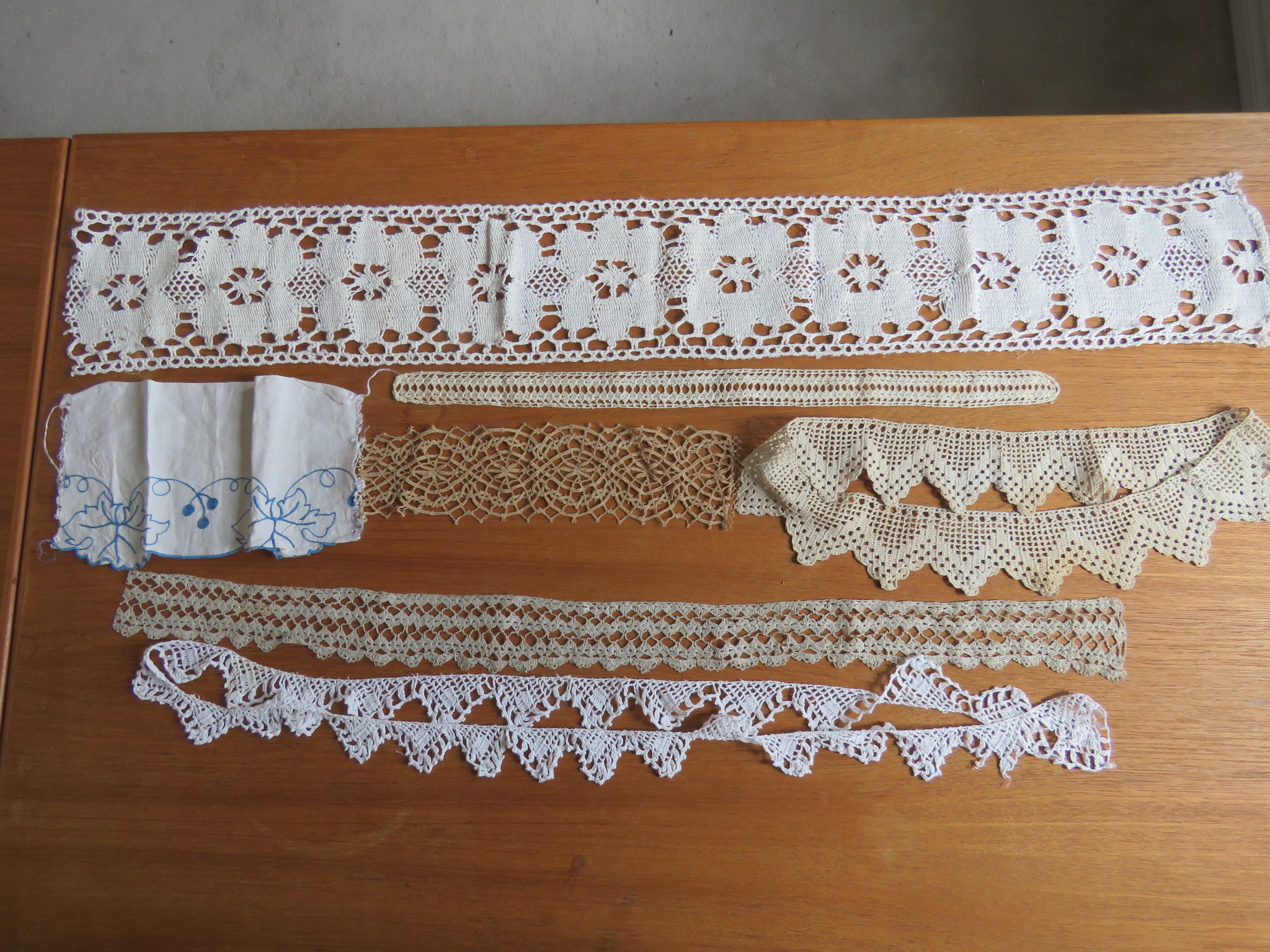 Used Antique Lace Trim Lot 7 pc Vintage Crochet Circle French Sewing Crafts  (LAC-253)