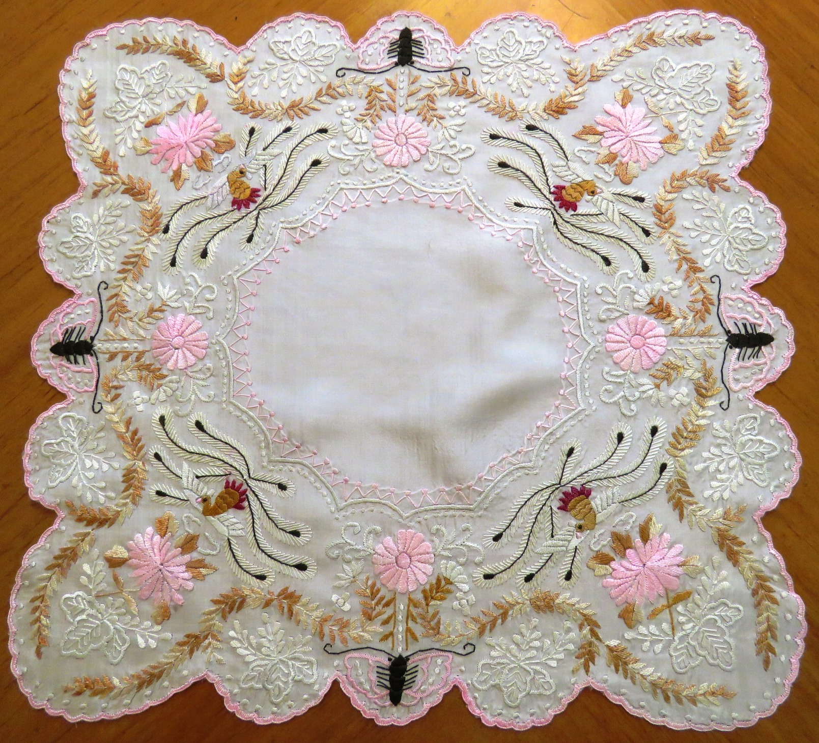 Antique Silk Canton Chinese Embroidered Handkerchief Vintage Wedding Hanky Hand Embroidery  (LAC-260)