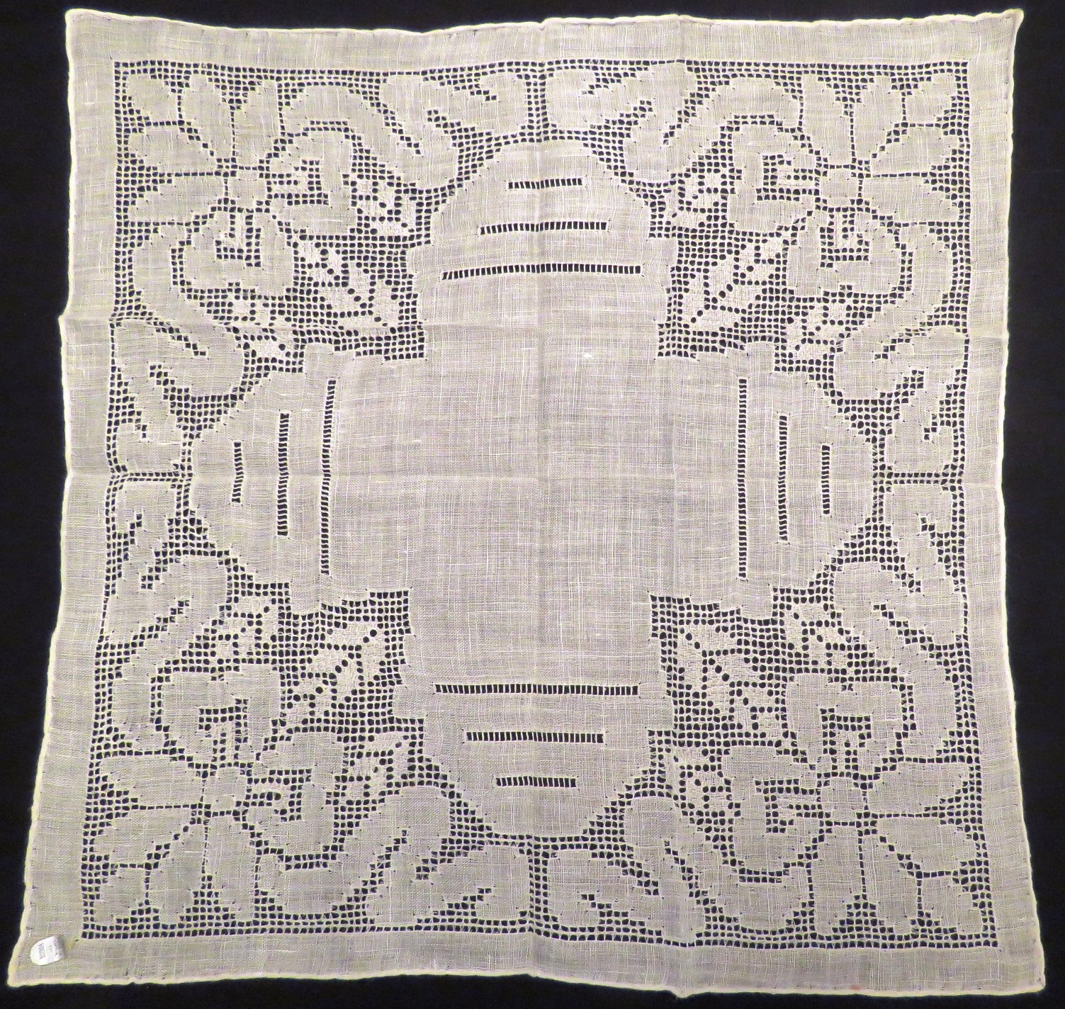 Vintage Ladies Handkerchief Linen 2 pc Set Ivory Hankies Art Deco Geometric (LAC-304) in Lace > Handkerchiefs