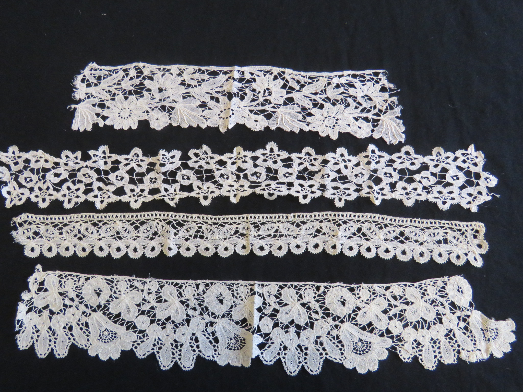 Used Vintage Bobbin Lace Trim 4 pc lot Remnants Flower Leaf White Cream  (LAC-331)