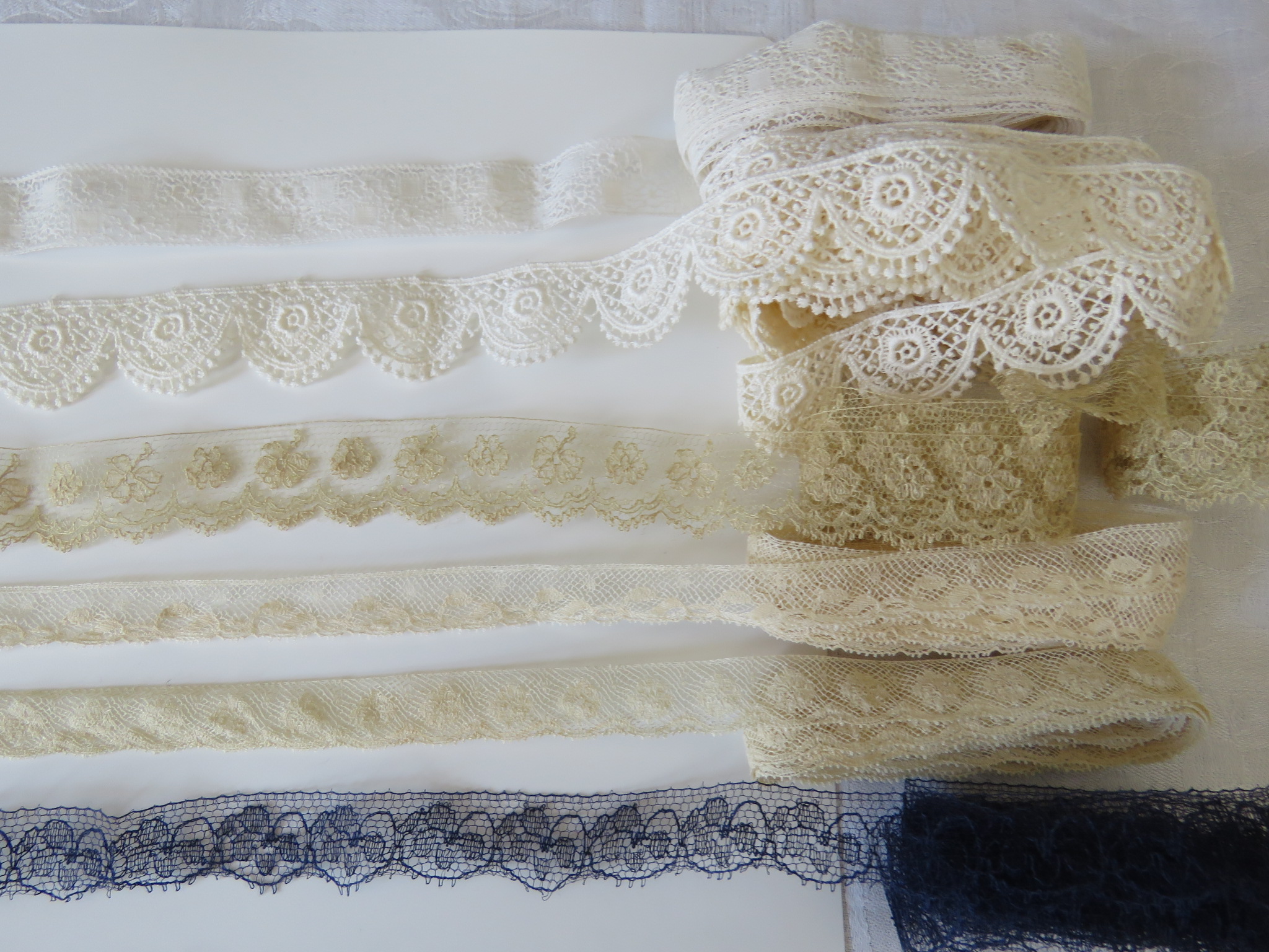 Unused Vintage Lace Trims Lot Ivory Beige Yellow Blue 15 yards Insertion Dolls Bears (LAC-365)