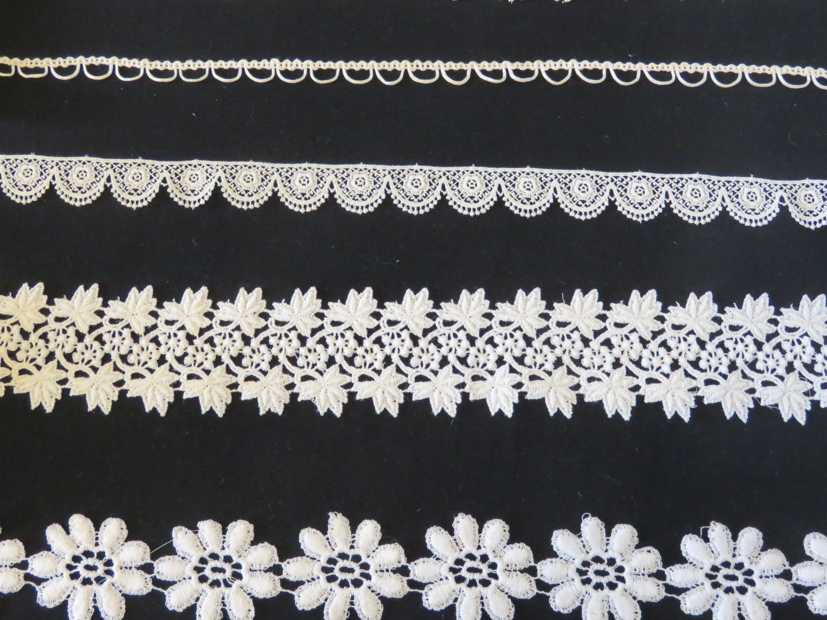 Unused Vintage Lace Trim 17 yards lot Cotton Blend 1960s Crafts Sewing Doll (LAC-371)