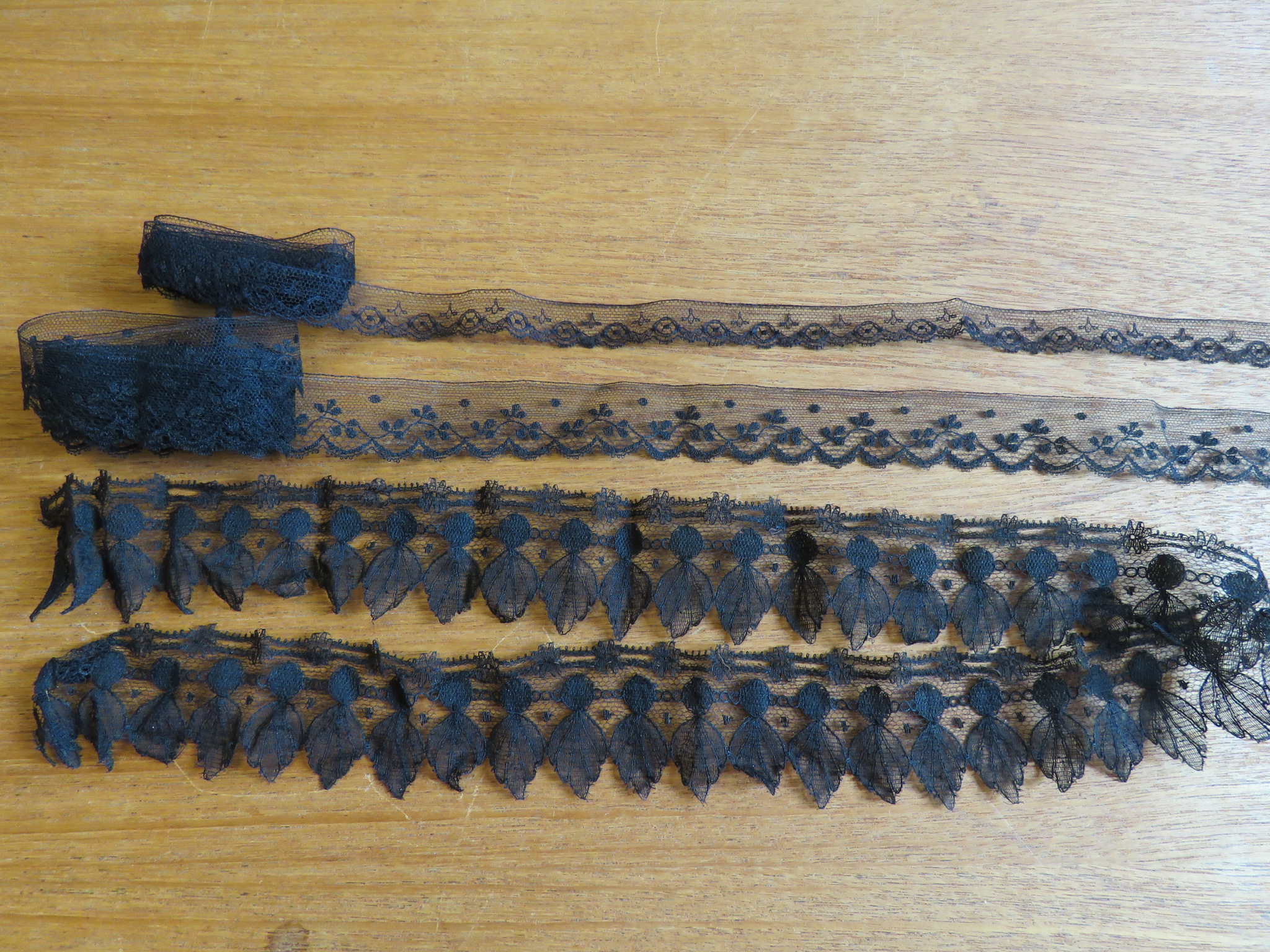 Antique Vintage Black Lace Trims Lot French Chantilly Leaf Remnant Net Flowers (LAC-40)