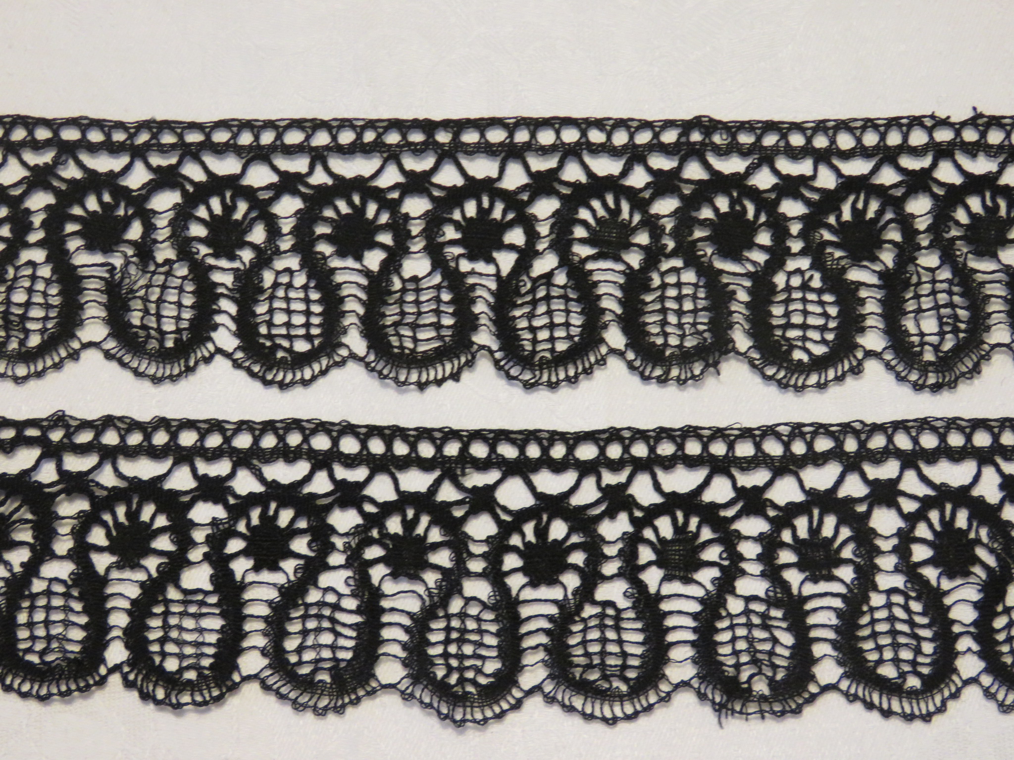 Antique French Silk Black Lace Trim LePuy Guipure? 39" x 2" Scallop Edge (LAC-63)