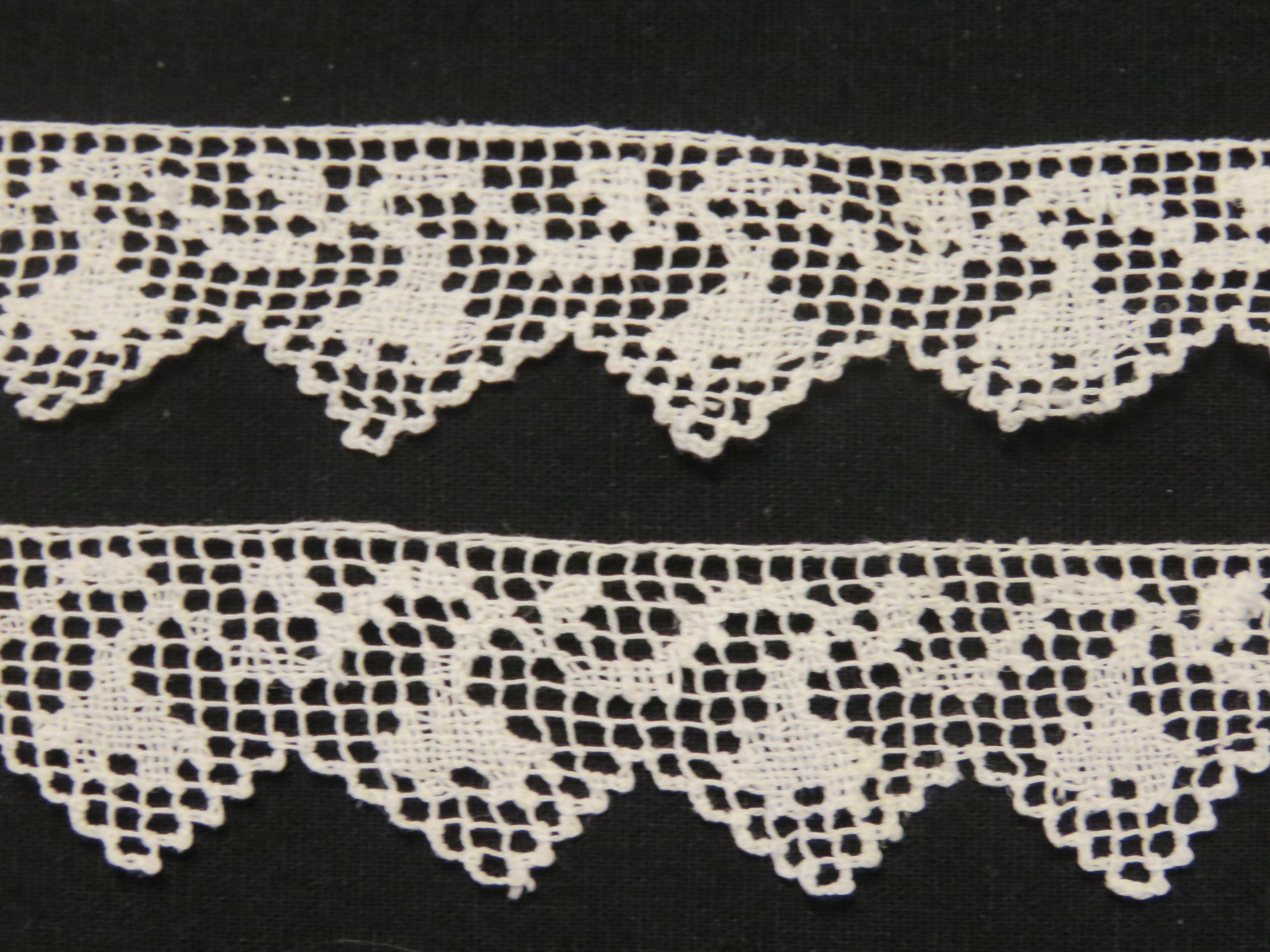 Unused Vintage Lace Trim White 68" x 7/8" Cotton Filet Pointed Edge (LAC-71)