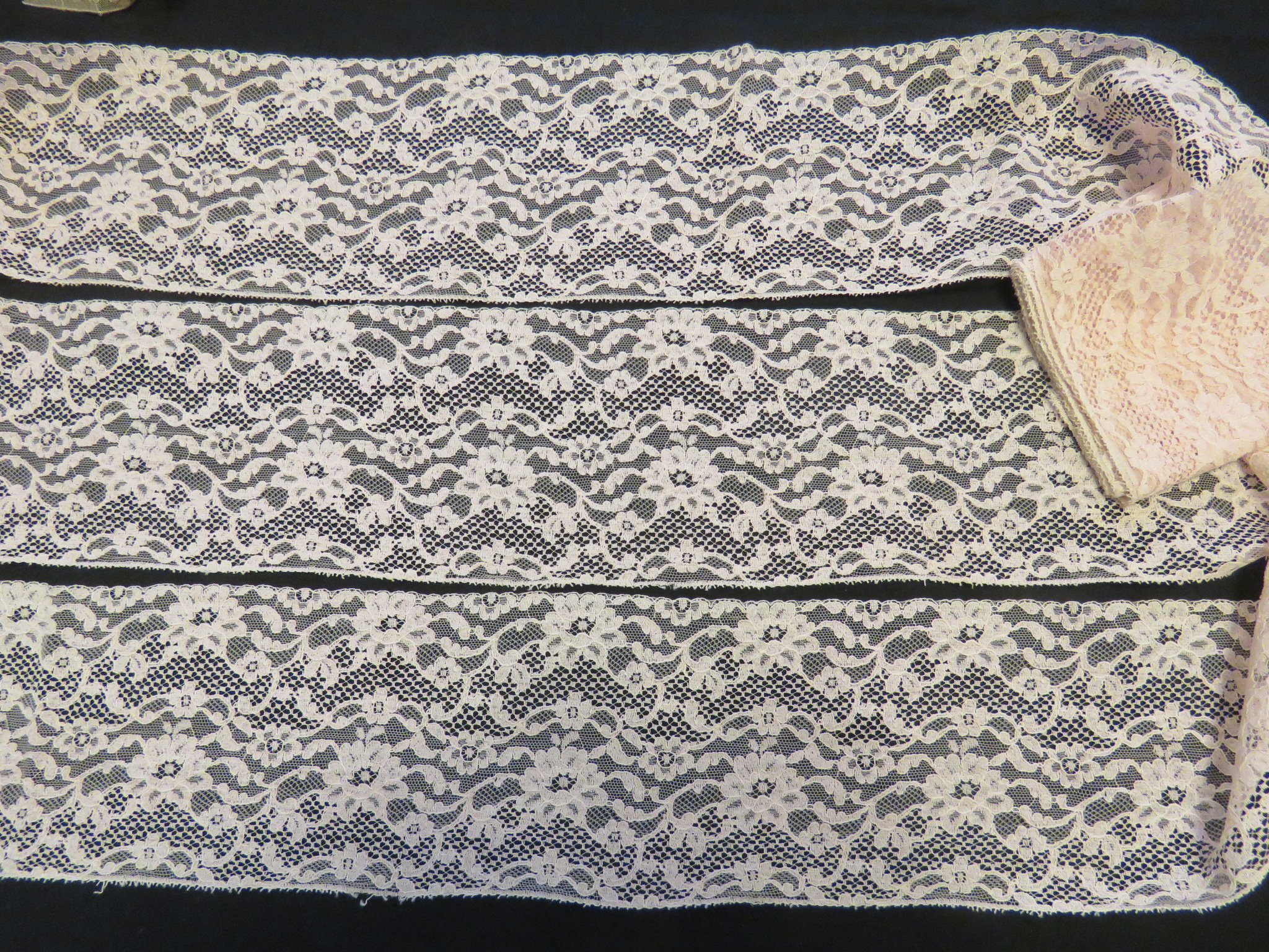 Unused Pink Net Lace Floral Flower 36" x 5" (LAC-82)