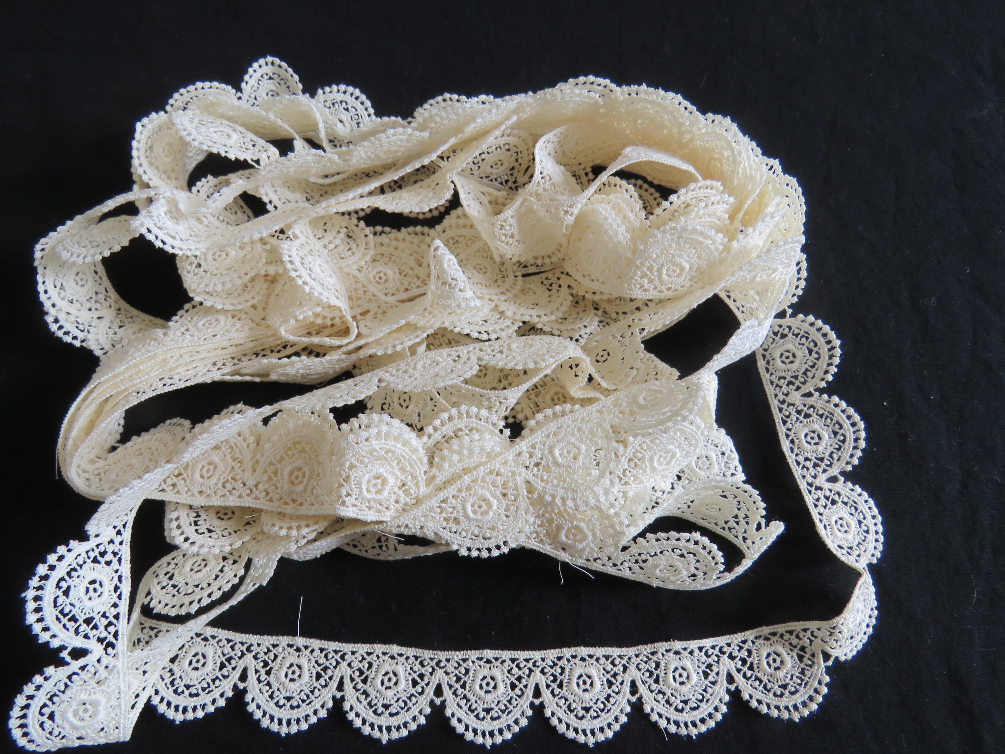 Unused Vintage Lace Trim Cream Venise 5 yards x 7/8 Edging Sewing Dress Dolls (LAC-98)